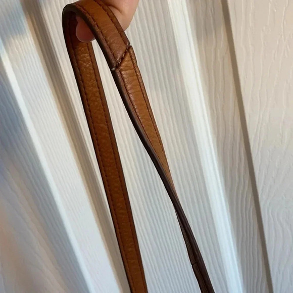 Fossil genuine leather shoulder crossbody bag - Picture 5 of 6